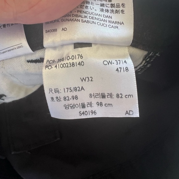 Levis Men's Cargo Shorts Size 32x11 Black Baggy Cotton Skater 2014 Y2K Grunge - Picture 8 of 8